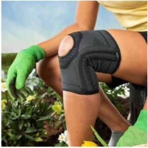CVS Stabilizing Compression Knee Support Medium